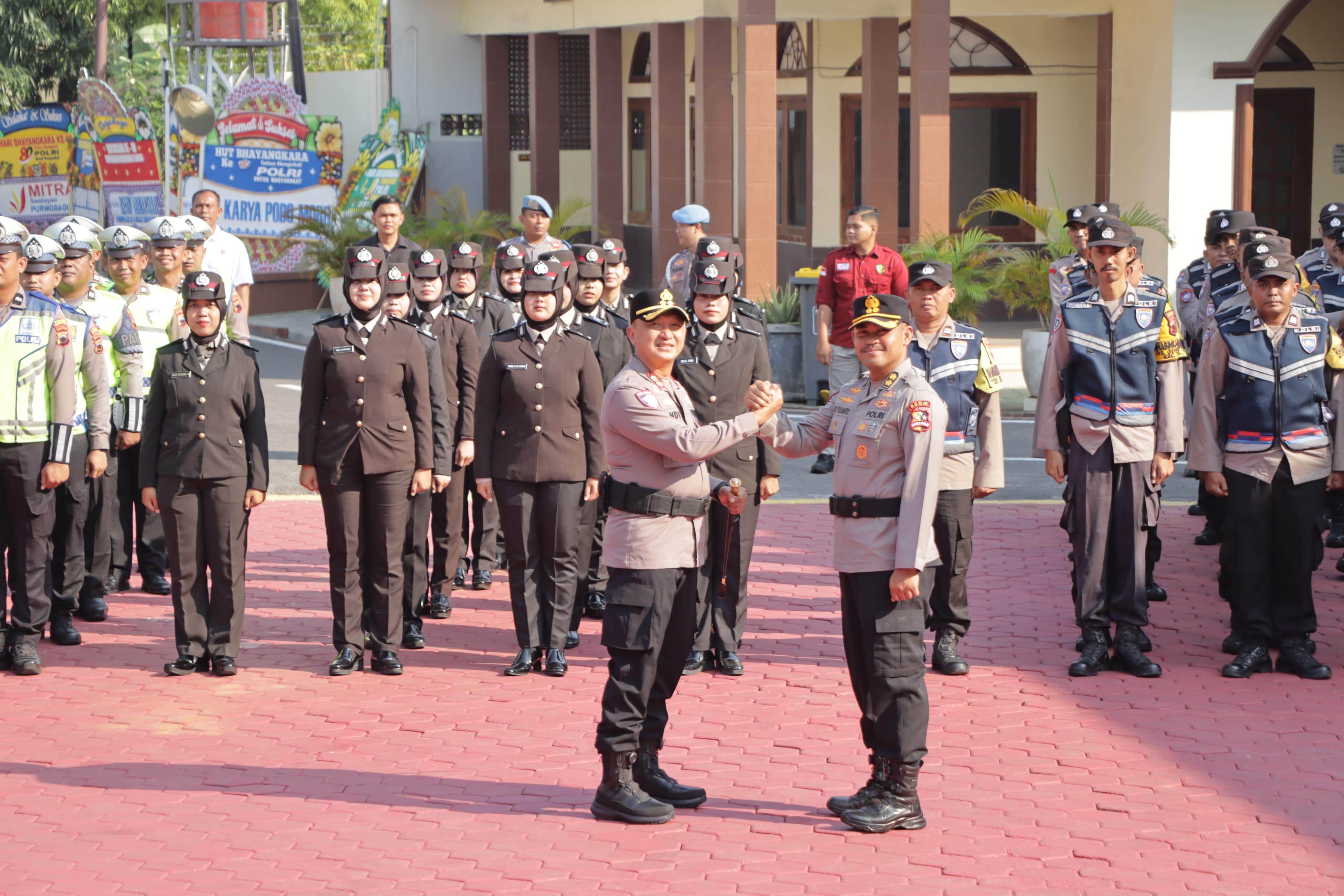 Resmi Gantikan Sahabat Karibnya, Ini Janji Kapolres Grobogan yang Baru AKBP Endhie Pratama